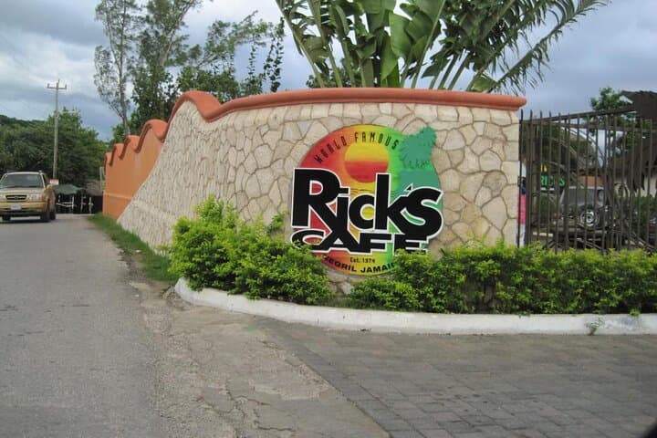 Unforgettable Adventures at Negril’s 7 Mile Beach and Rick’s Café photo 5