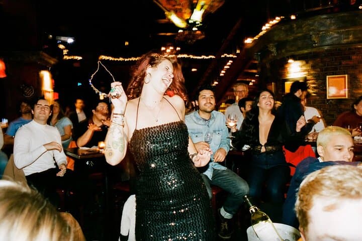 Shake Rattle & Roll Dueling Pianos NYC — All-Request Piano Party with Drinks photo 5