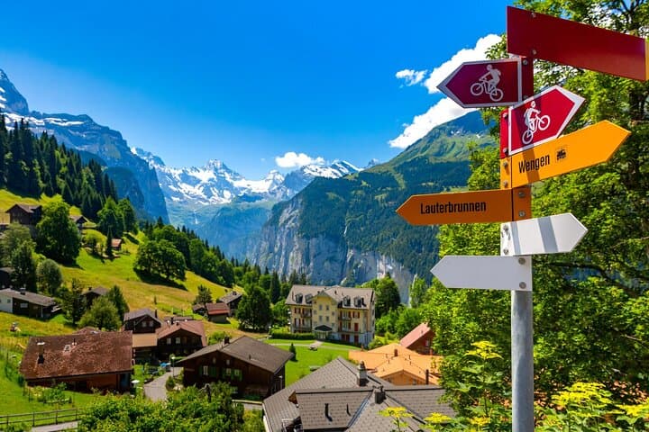 Custom Interlaken Private Car Tour: Lakes, Lauterbrunnen & Alpine Peaks photo 4