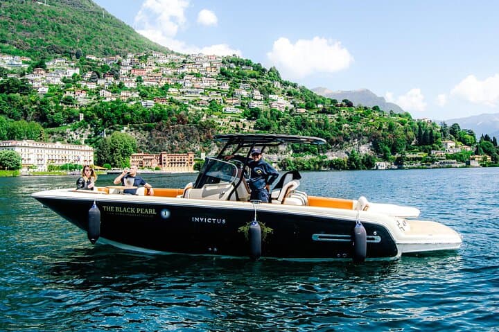 1-Hour Luxury Invictus Tender Cruise on Lake Como (9 Pax)