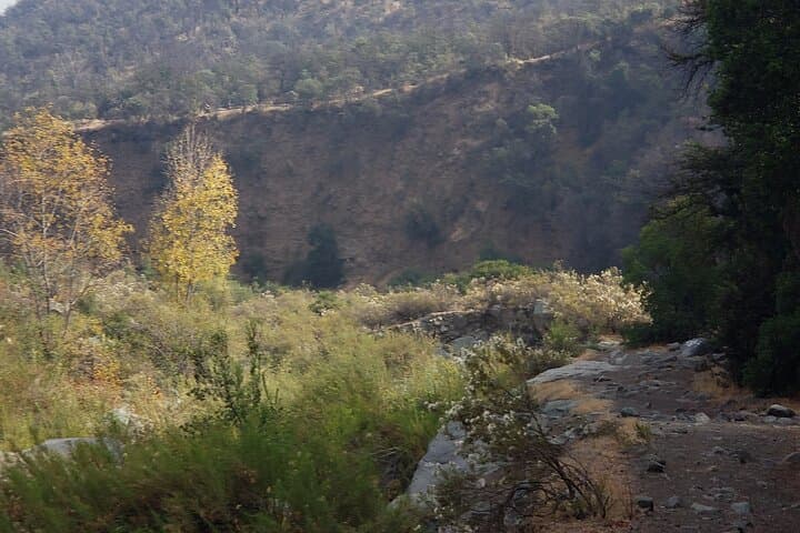 Macul Gorge Trek from Santiago — Quebrada de Macul Guided Hike photo 3