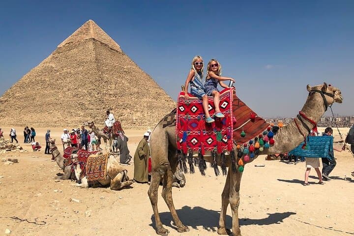 Day Trip to the Pyramids & Egyptian Museum from Sharm El Sheikh by Bus