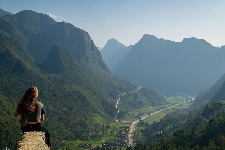 3-Day Dong Van Karst Geopark Tour from Hanoi: Ma Pi Leng, Lung Cu & Ethnic Villages