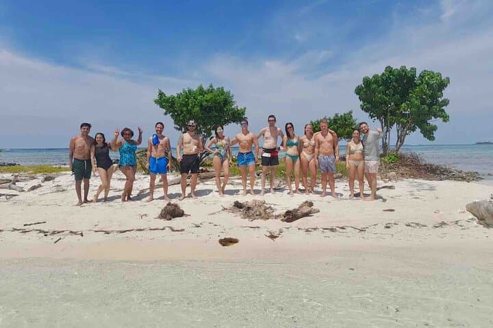 San Blas Islands Day Trip from Panama City — Isla Perro Chico, Natural Pool & Chichime photo 5