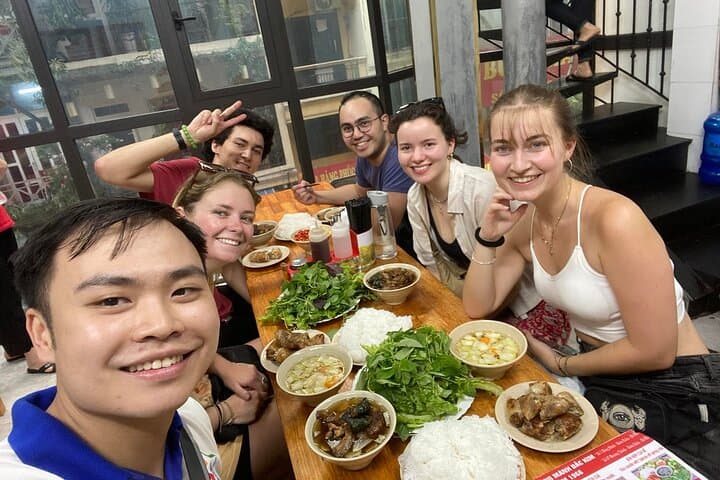 Hanoi Street Food Tour: Old Quarter Night Walk & Local Eats photo 6