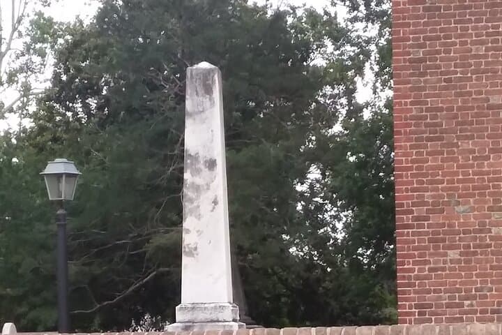 Colonial Williamsburg Ghost Stories Walking Tour: After-Dark History & Haunts photo 3
