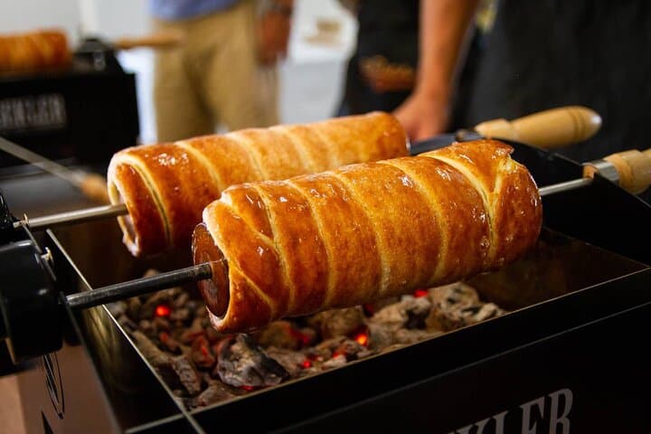 Budapest Bites: Street Food Walking Tour with 5 Tastings photo 6