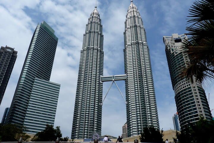 Kuala Lumpur Skyline and Batu Caves Private Day Tour photo 2