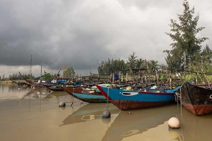 Hoi An River Life Photo Tour: Dawn Photography on the Delta photo 2