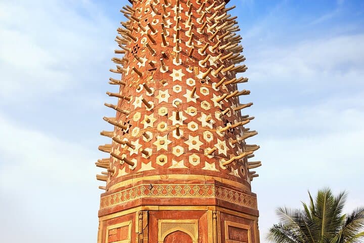Golden Triangle Guided Motorcycle Tour: Delhi, Agra & Jaipur in 7 Days photo 2
