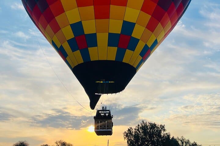 Sunrise Hot Air Balloon Over Teotihuacan — Pyramids From Above photo 4