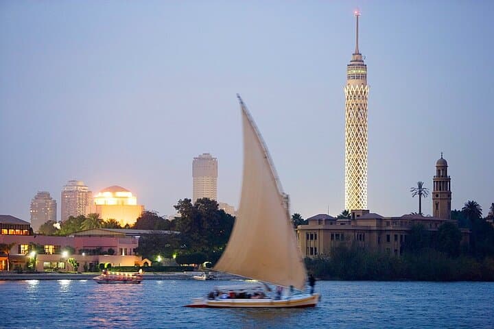 Cairo Night Tour and Cairo Tower: Evening Views from Zamalek