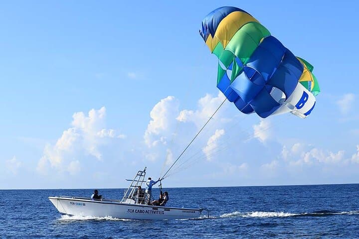 Parasailing Medano Beach: Soar Above Cabo San Lucas and the Arch photo 5