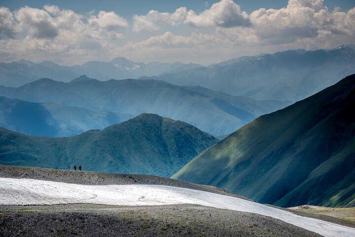 Chaukhi Pass Day Trek from Juta — Hike to Georgia's Alpine Lakes photo 4