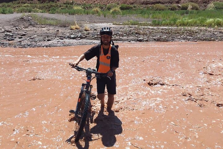 Devil's Throat Bike Tour — Catarpe Valley Descent in San Pedro de Atacama photo 2