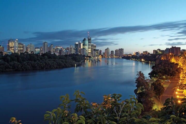 Twilight Abseil at Kangaroo Point Cliffs — Night Abseiling Over the Brisbane River photo 3