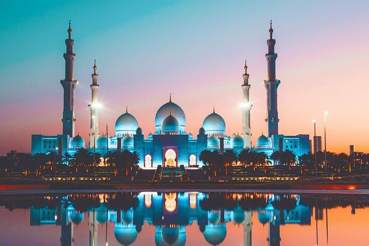 Abu Dhabi Day Tour from Dubai: Sheikh Zayed, Heritage Village & Yas Island photo 1