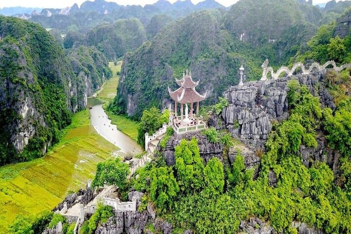 Ninh Binh Day Trip from Hanoi: Tam Coc Boat, Mua Cave Stair Climb & Hoa Lu History photo 3