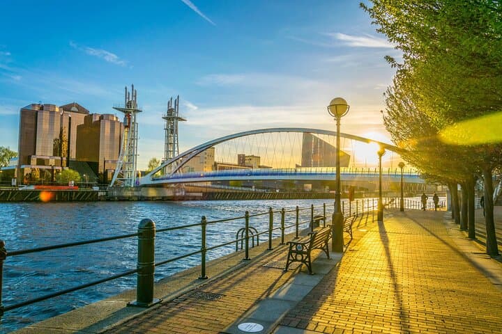 Private Custom Walking Tour of Manchester with a Local Guide