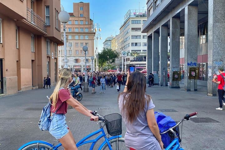 Zagreb Highlights Bike Tour: 3-Hour Upper & Lower Town Bicycle Experience photo 4