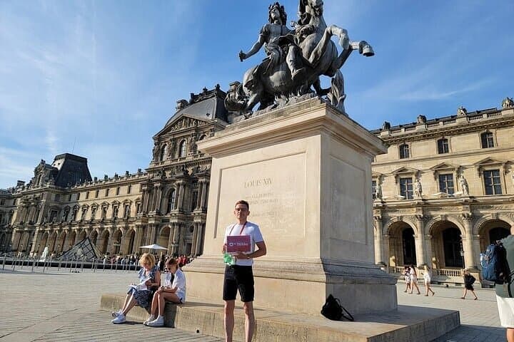 Semi-Private Louvre Tour: Mona Lisa & Masterpieces (Max 6) photo 4