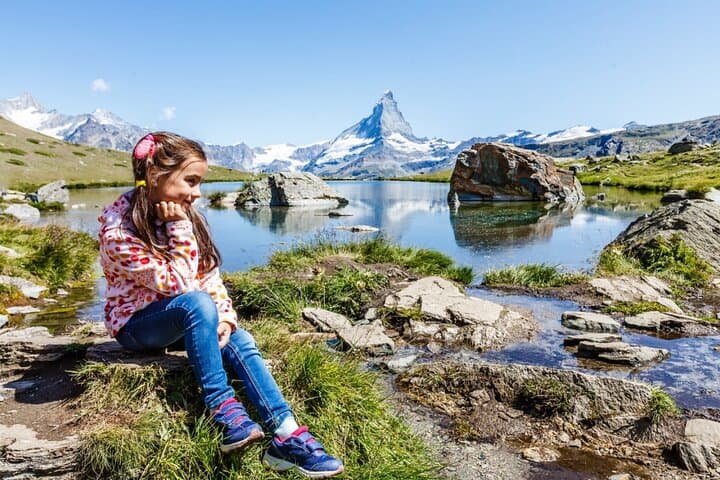 Matterhorn Views & Riffelsee: Private Hiking Tour from Zermatt