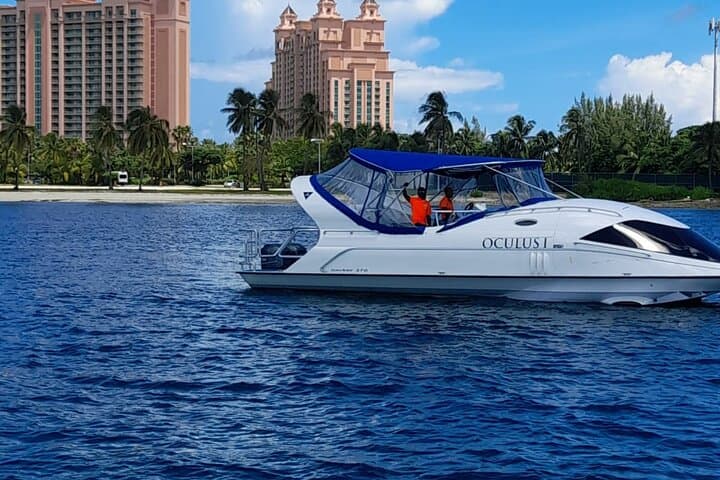 Glass-Bottom Hydrofoil Tour in Nassau — Semi-Submersive Bahamas Boat Experience photo 4