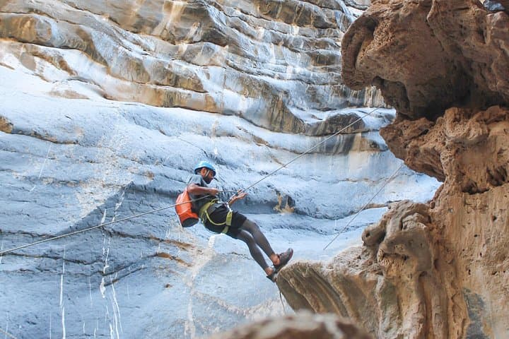 Full-Day Canyoning in Snake Canyon, Oman: Abseil, Swim & Wadi Trek photo 4