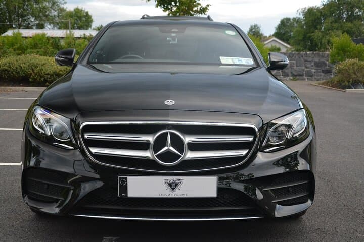 Dublin to Galway Private Transfer with Athlone Castle & Sean’s Bar Stop photo 2