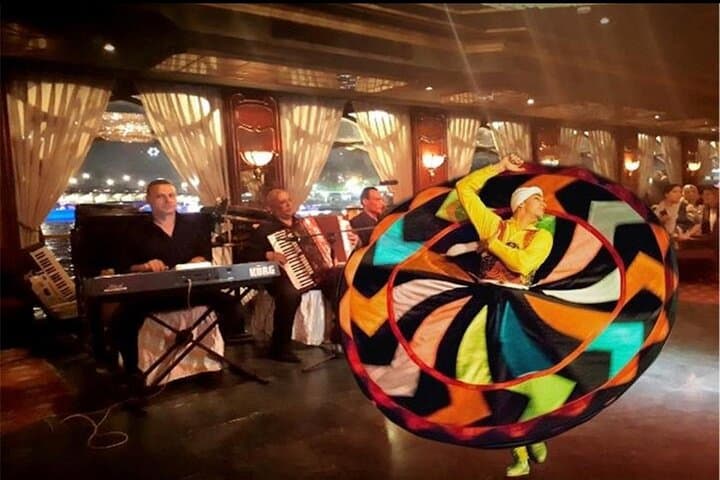 Evening Nile Dinner Cruise in Cairo — Live Music, Belly Dance & Private Transfer photo 5