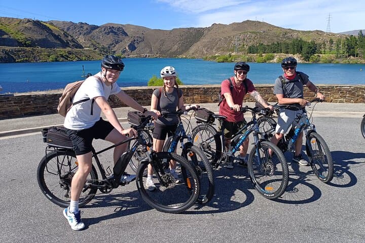 Lake Dunstan Cycleway: Cromwell-to-Clyde E‑Bike Rental with Return Shuttle photo 3