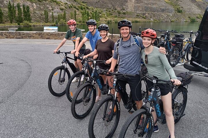 Lake Dunstan Cycleway: Cromwell-to-Clyde E‑Bike Rental with Return Shuttle photo 5