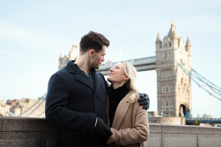 Picture-Perfect Tower Bridge: Private Professional Photoshoot in London photo 3