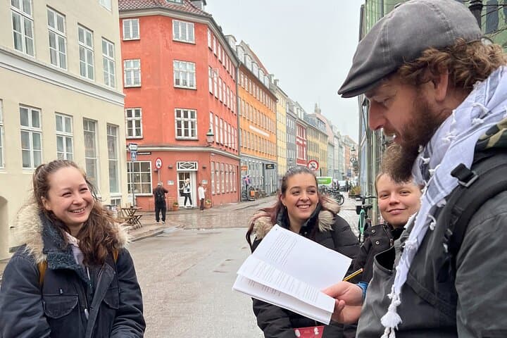 Murder at Christiansborg Palace: Self-Guided Copenhagen Mystery Tour photo 4