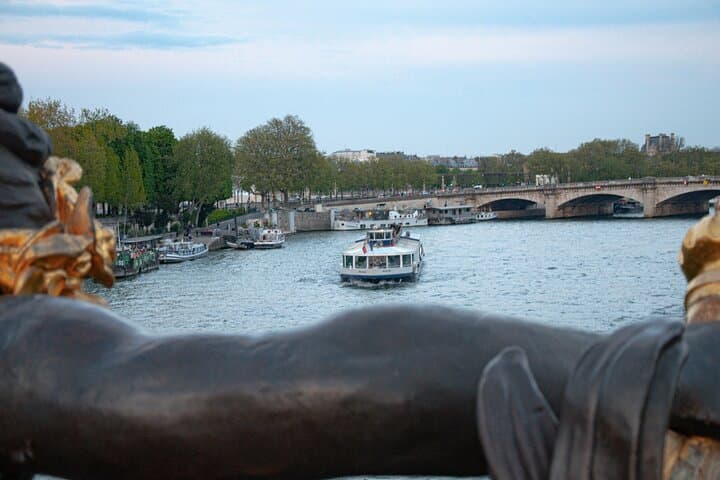 Seine River 3-Course Dinner Cruise — Evening Views from Bir-Hakeim photo 2