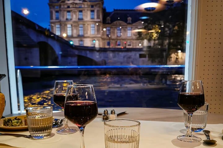 Seine Dinner Cruise on Capitaine Fracasse — 3‑Course Paris River Experience photo 4