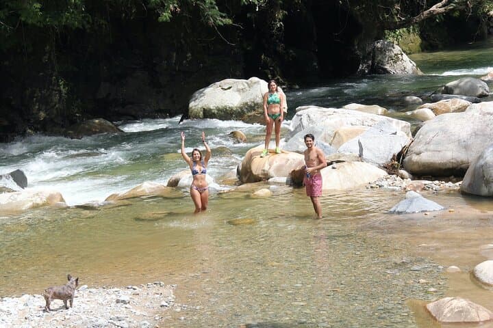 Guatapé River & Waterfalls Half-Day Escape: Swim, Picnic, and Mountain Views photo 2