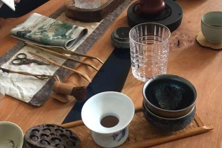 Private Authentic Tea Ceremony in Prague: Chinese Premium Tea Tasting and Brewing Masterclass photo 5