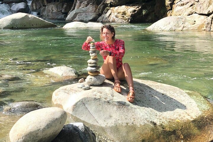 Guatapé River & Waterfalls Half-Day Escape: Swim, Picnic, and Mountain Views photo 3