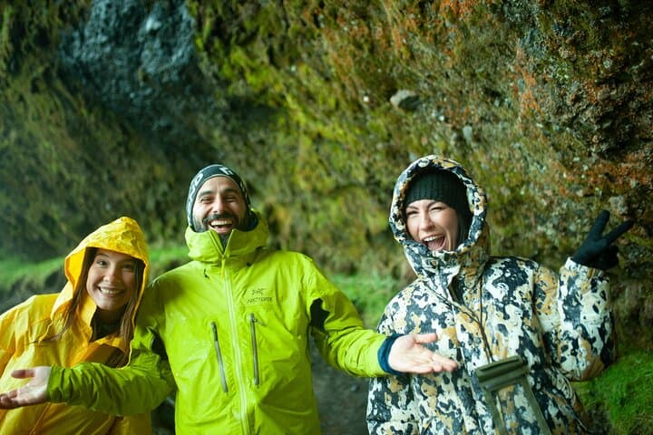 South Coast Super-Jeep: Glacier Hike, Waterfalls & Black Sand Beach in One Day