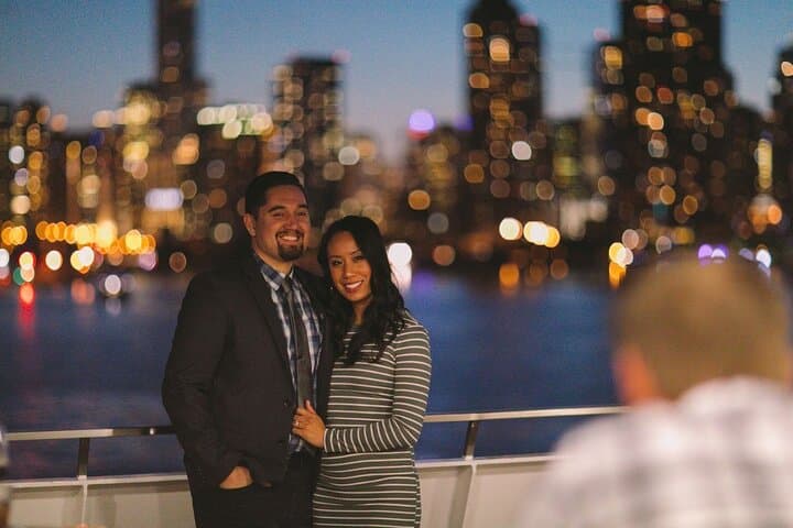 Chicago Fireworks Premier Dinner Cruise: A Lake Michigan Dining Adventure photo 4