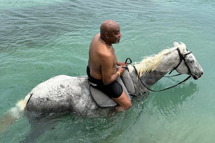 Montego Bay Bamboo Rafting and Horseback Swim: River, Beach & Local Flavors photo 4