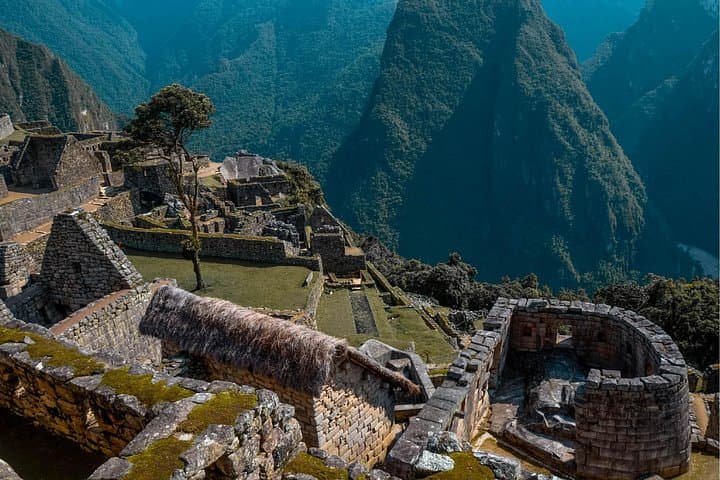 2-Day Sacred Valley & Machu Picchu Tour from Cusco: Train to Aguas Calientes photo 3