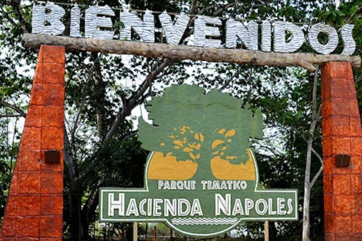 Hacienda Nápoles Day Trip from Medellín — Private Salvaje Package