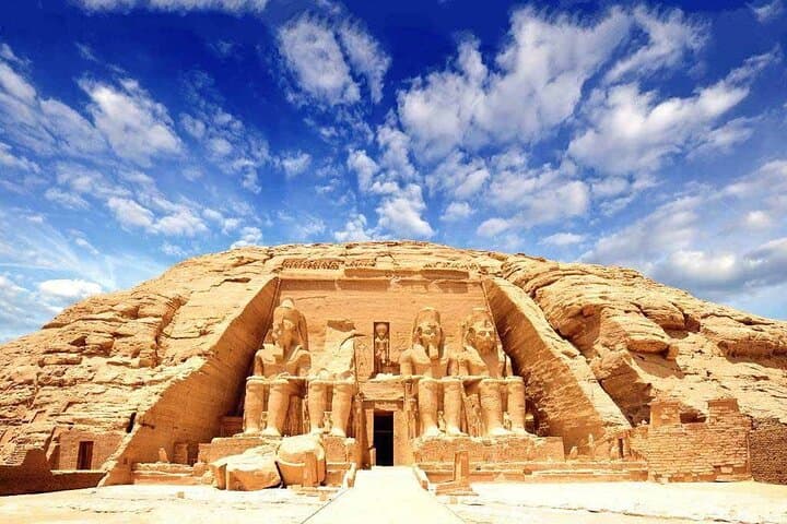 Abu Simbel Day Trip by Flight from Luxor — Fast Access to the Great Temple