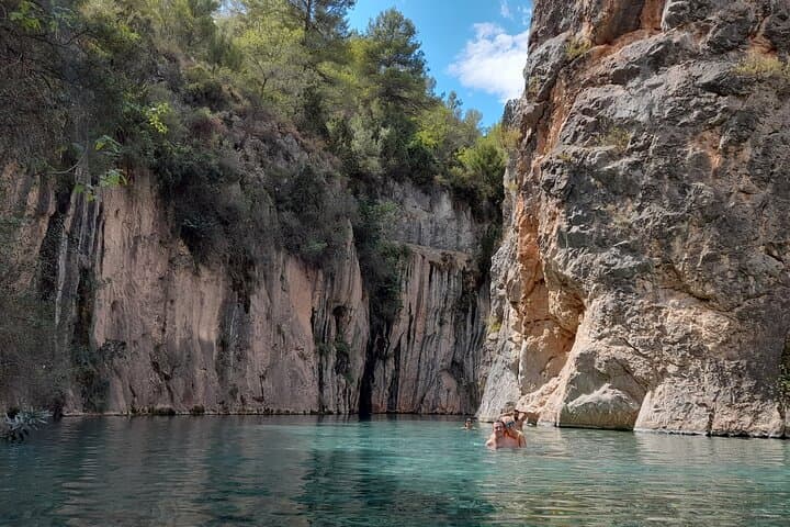 Montanejos Hike to Fuente de los Baños — Maimona Ravine and Thermal Springs