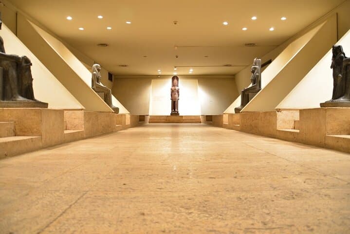 Explore Luxor East Bank: Karnak, Luxor Temple & Luxor Museum Guided Tour photo 3