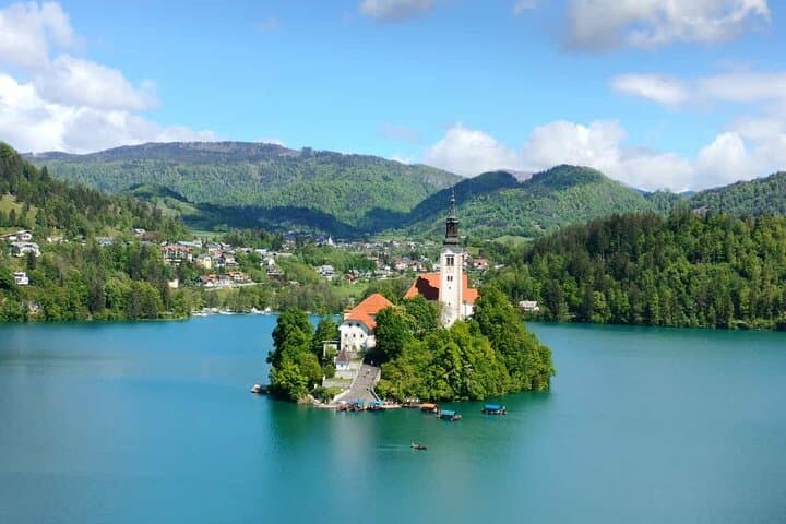 Bled Lake and Postojna Cave Day Tour from Ljubljana