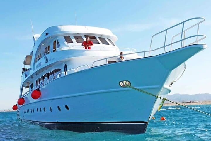 Orange Bay Snorkeling at Giftun Island: Day Trip from Hurghada with Lunch photo 4