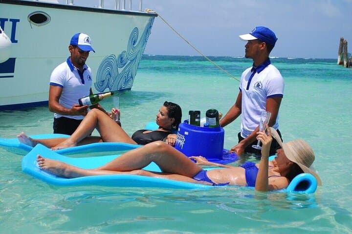 Punta Cana Private Catamaran: Snorkel, Natural Pools & Beach BBQ photo 2
